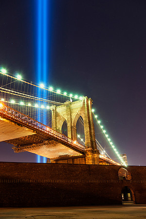 9-11 Memorial: towers of light
