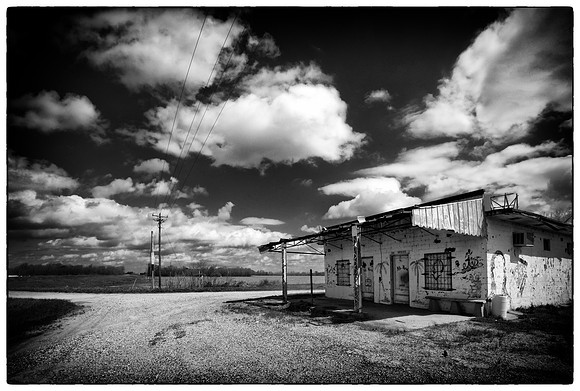Closed jukejoint, highway 61
